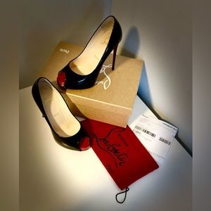 Christian Louboutin New Very Privé
120 mm Open toe pumps - Patent calf - Black